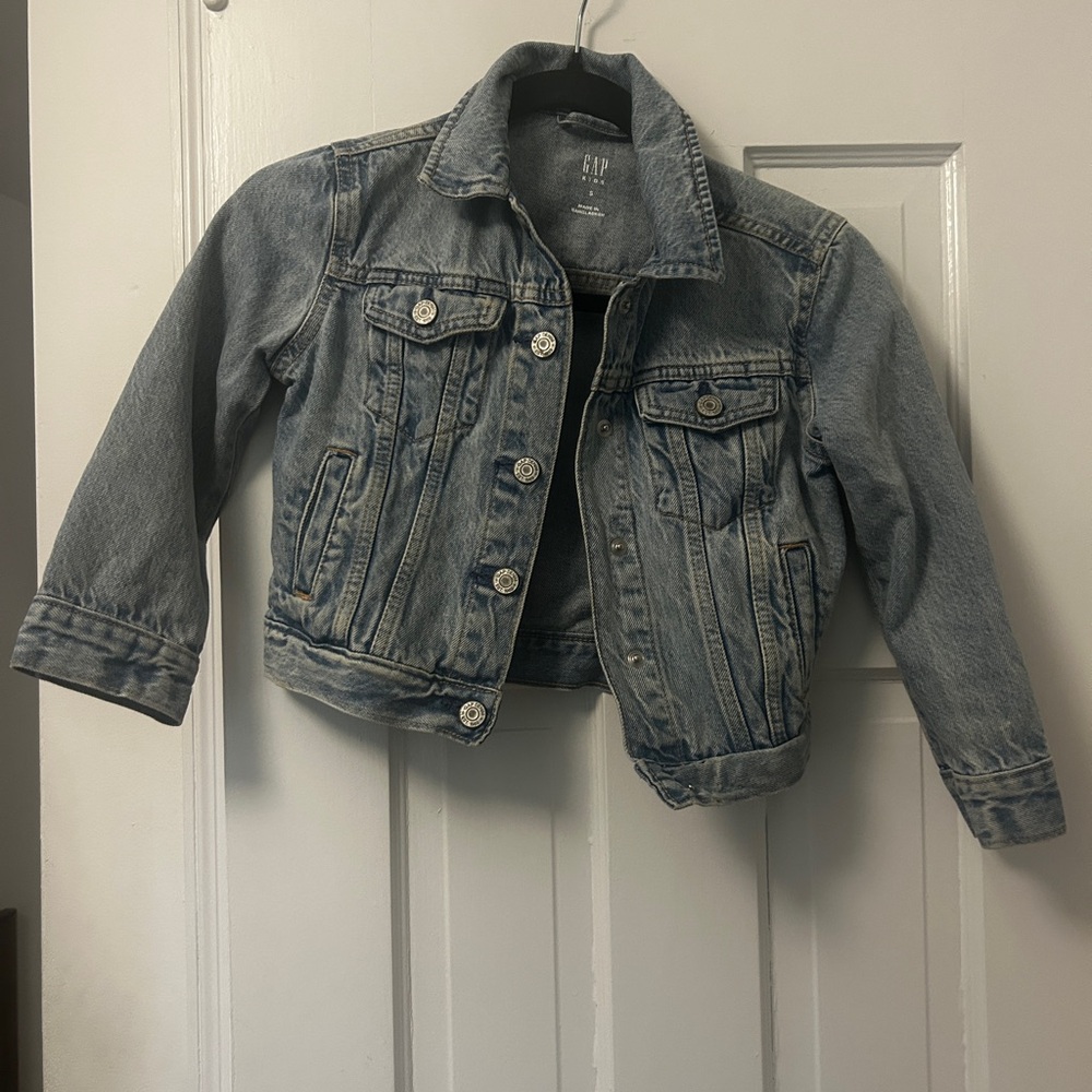 Gap Kids classic jean jacket, size Small